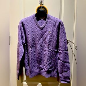 V neck 100% soft wool sweater